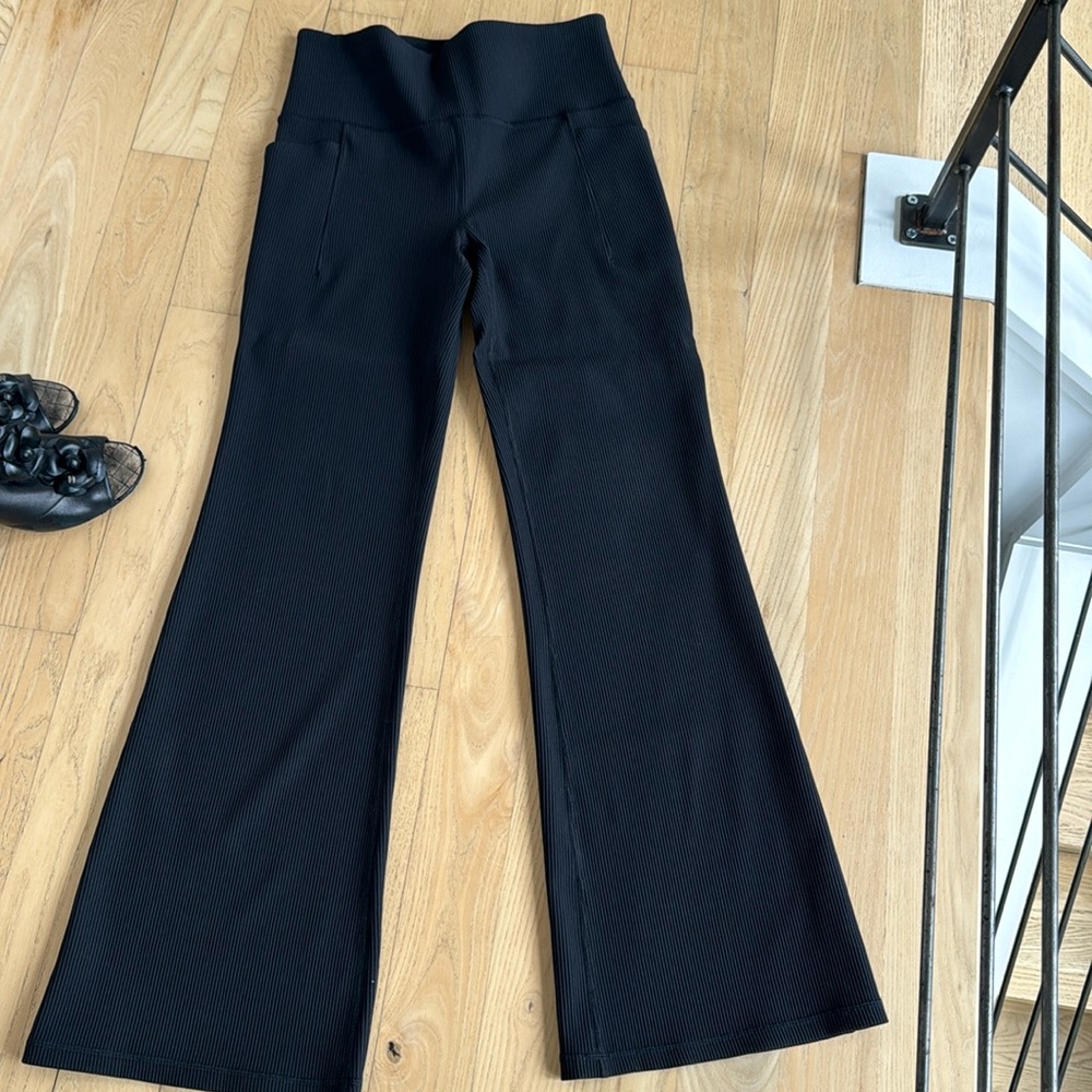 Athletic size large black bellbottoms